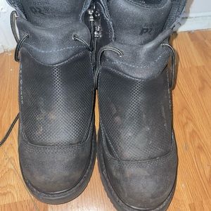 Steel toe boots